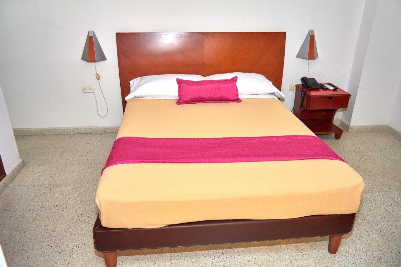 Hotel Torre Del Prado 巴兰基亚 外观 照片